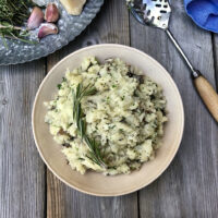 Chunky Mashed Potatoes with Herbs