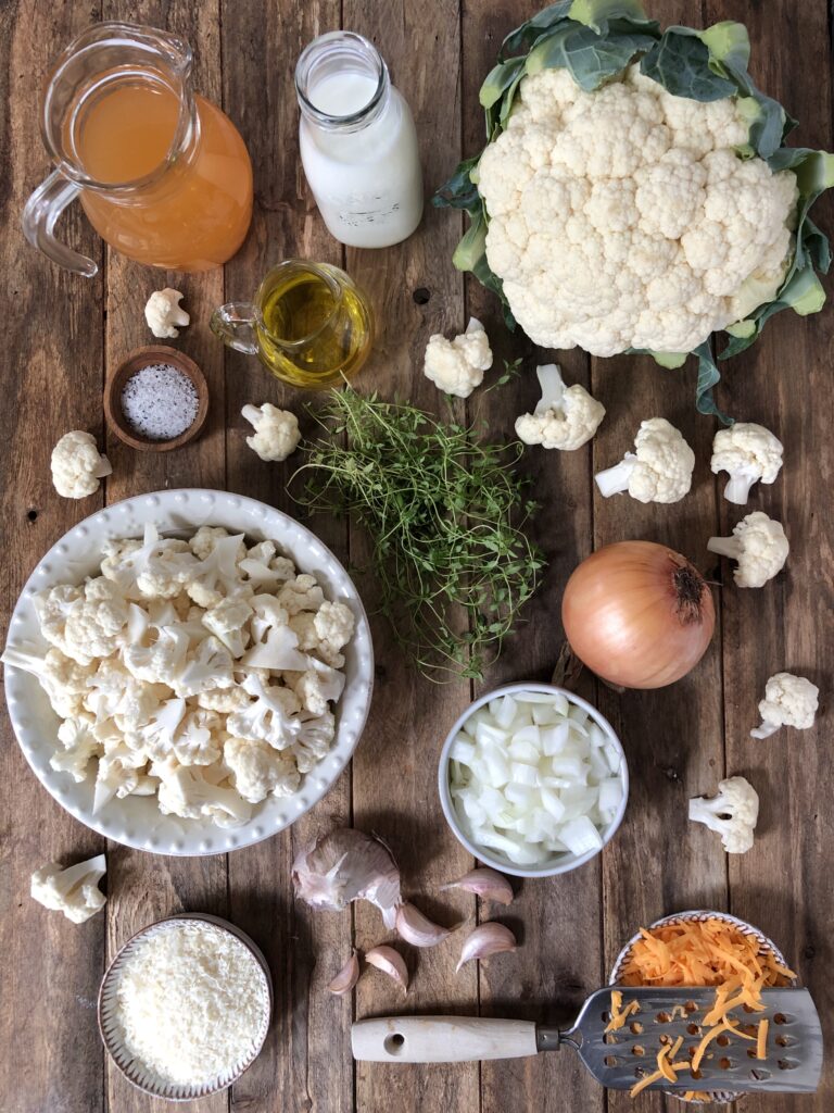 Cauliflower, onions, vegetable broth and other ingredients