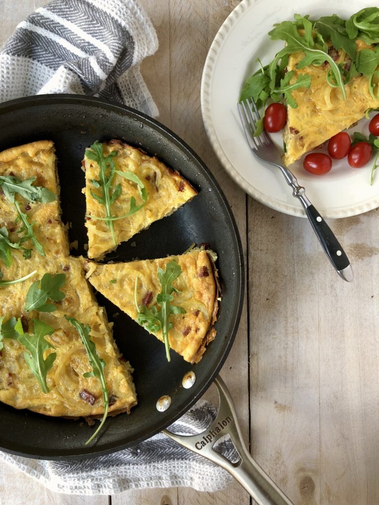 Omlette in frying pan