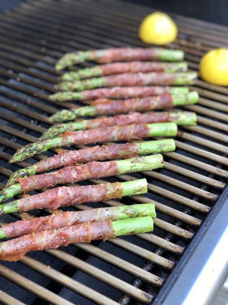 Asparagus on grill