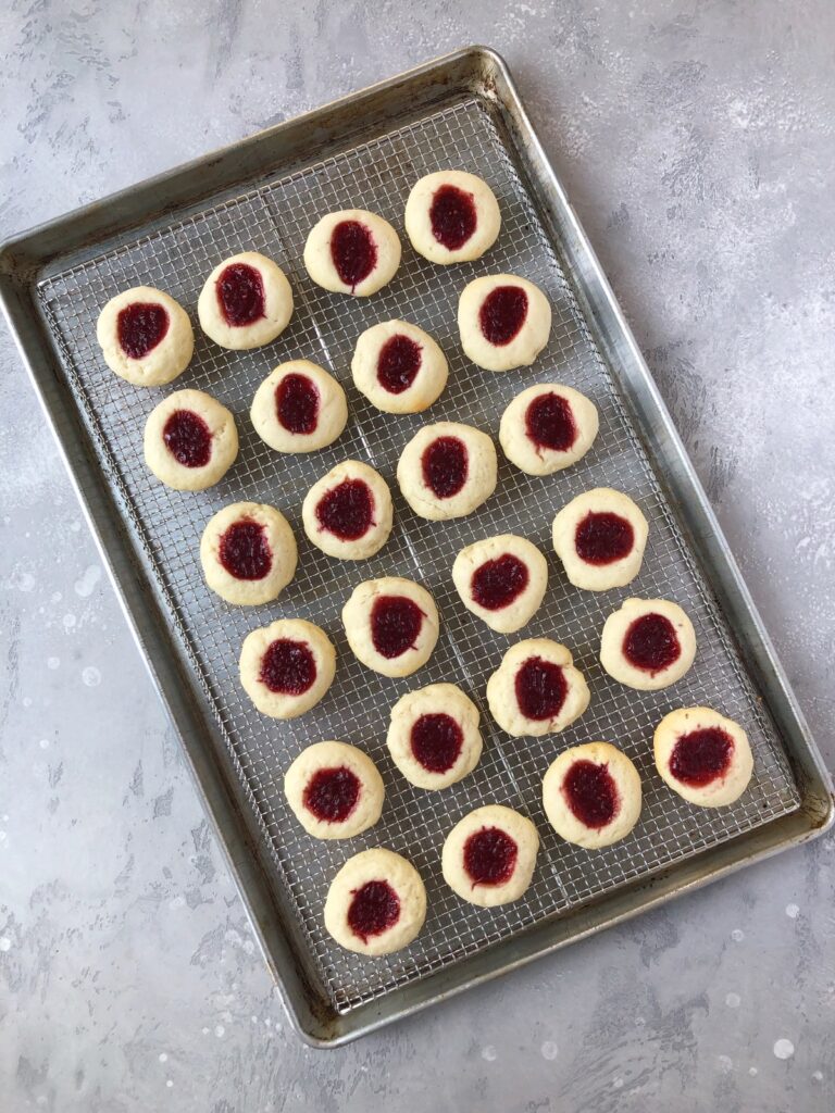 Baked cookies cooling on a rack